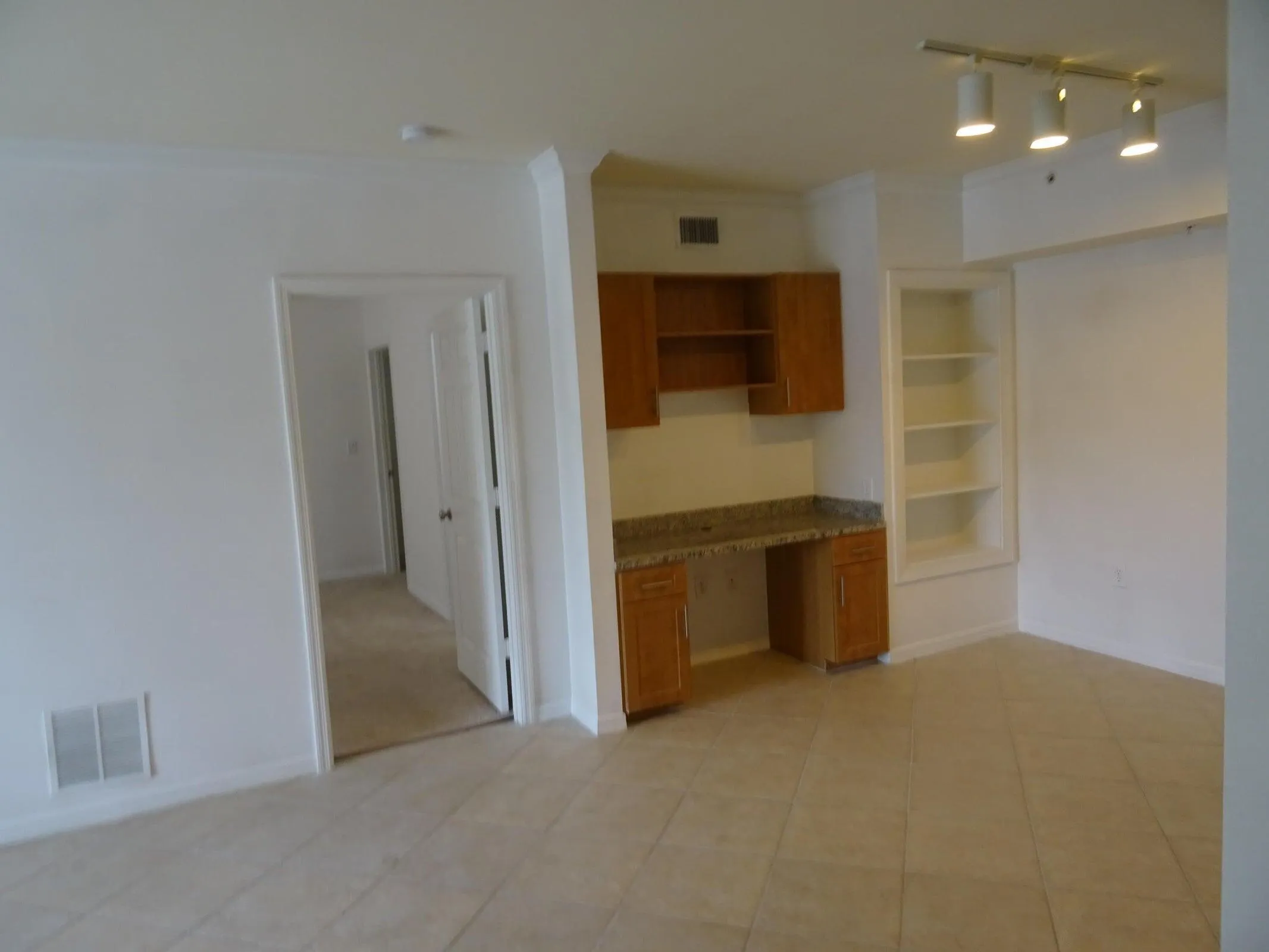 Property photo 44