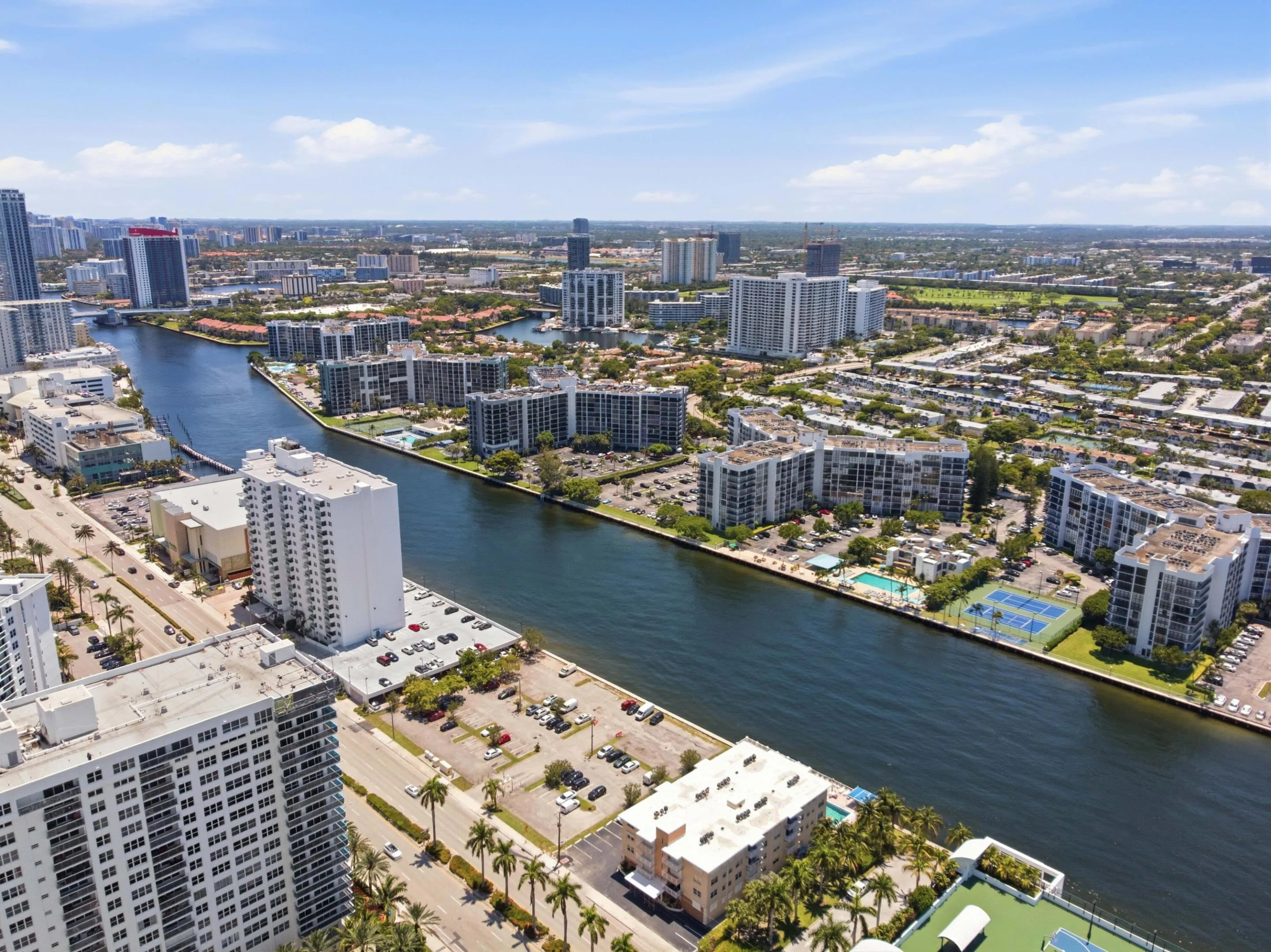 2302 S Ocean Dr_037