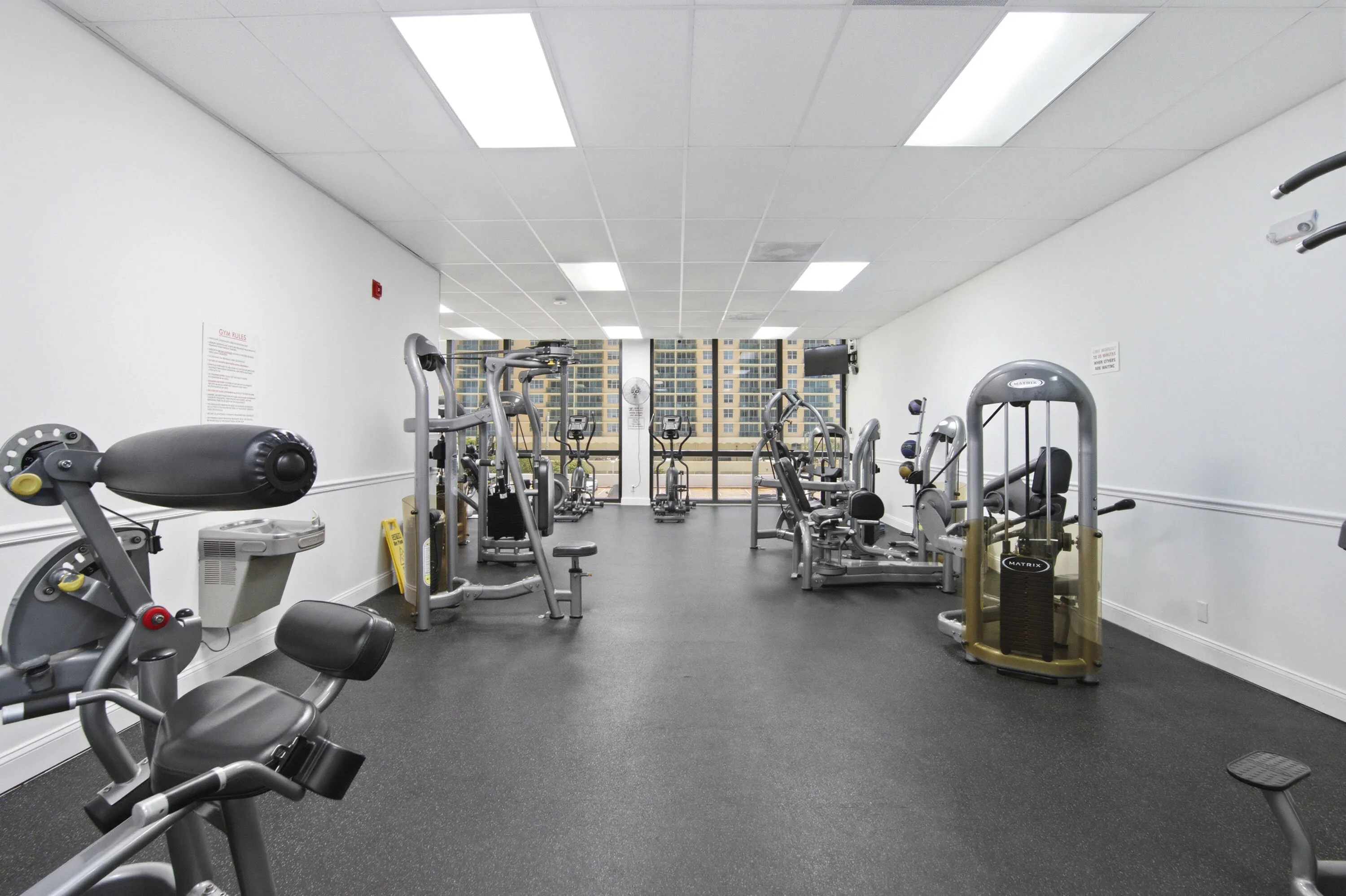 2302 S Ocean Dr_033