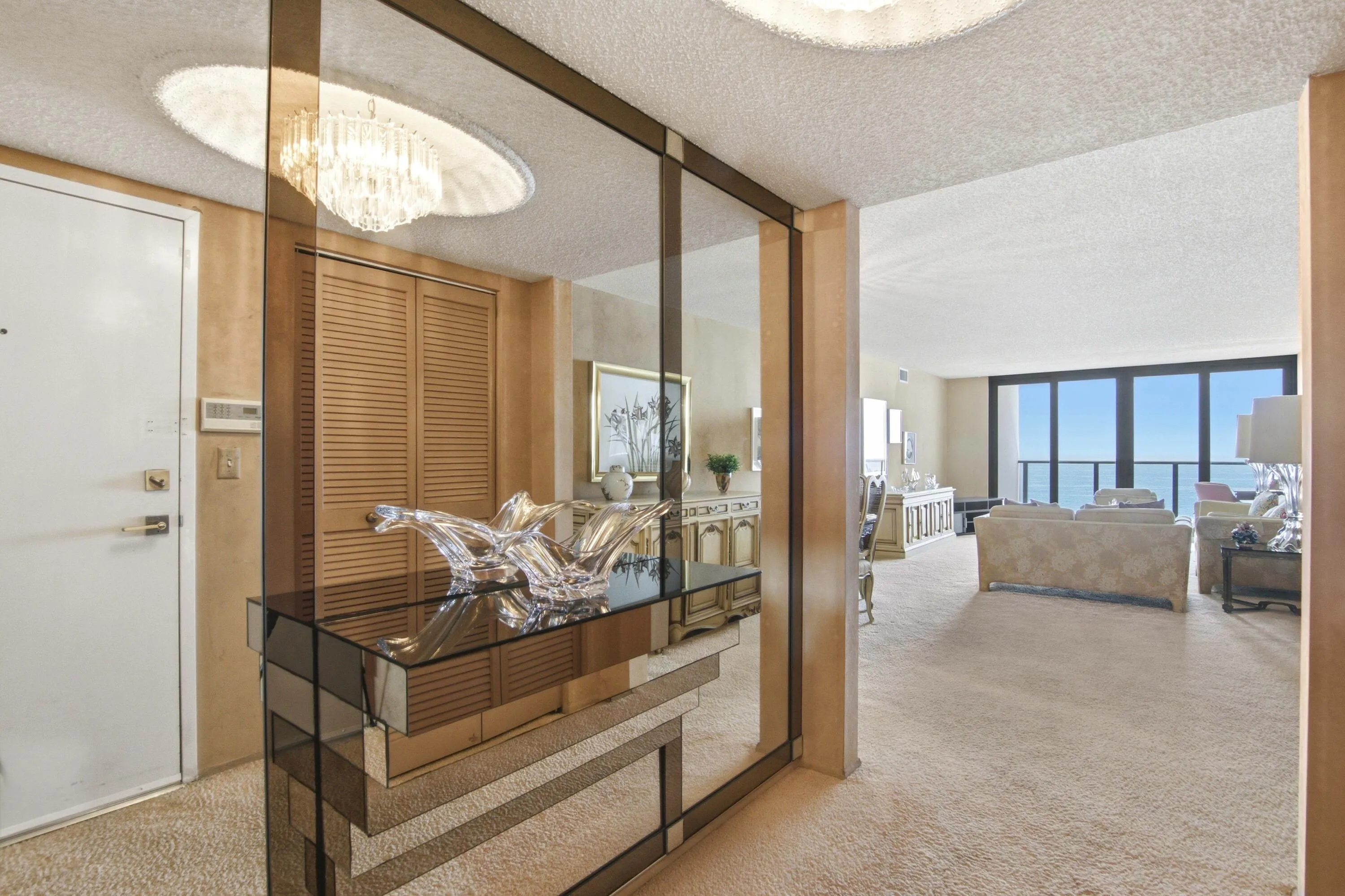 2302 S Ocean Dr_026