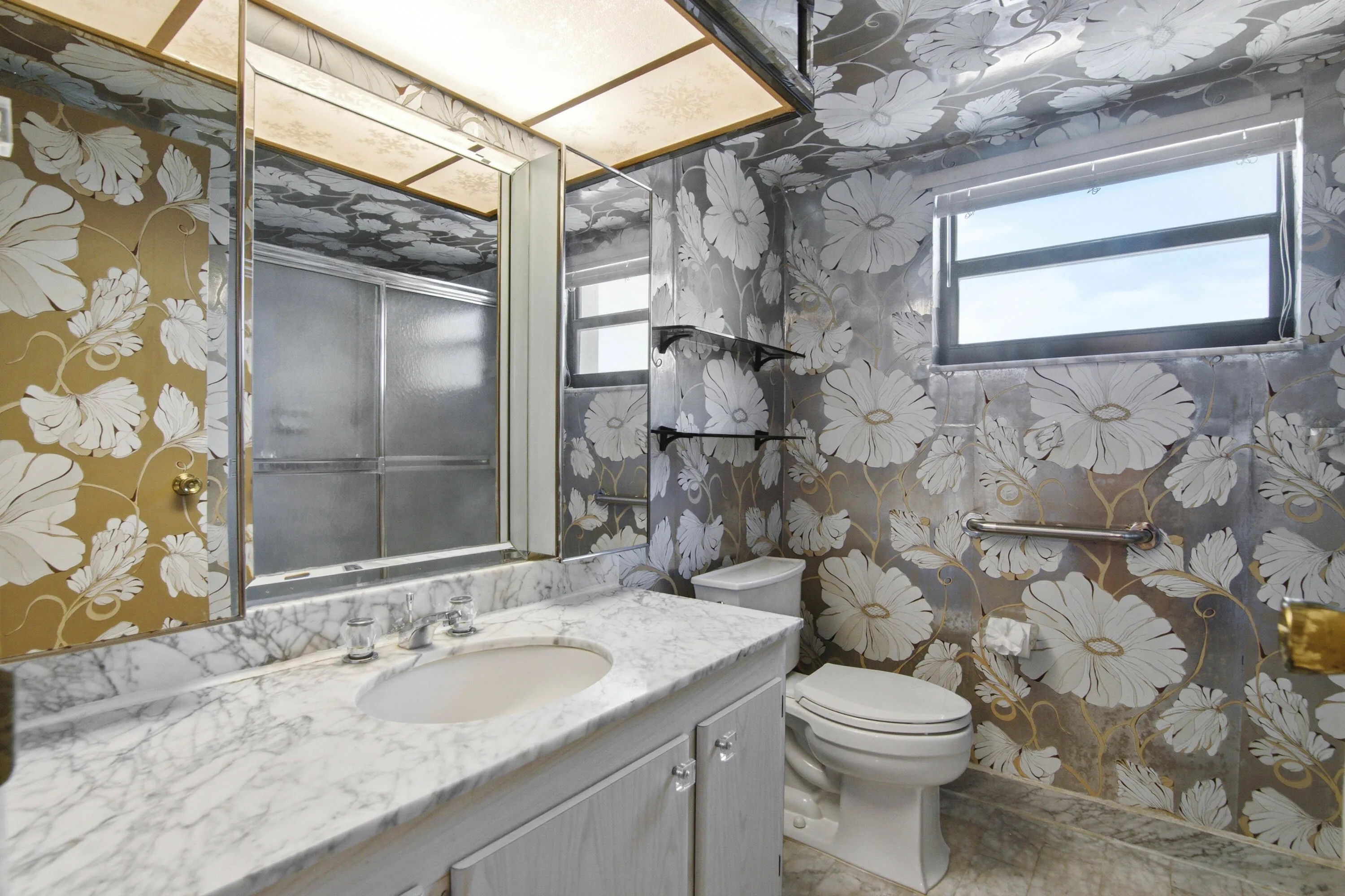 2302 S Ocean Dr_006
