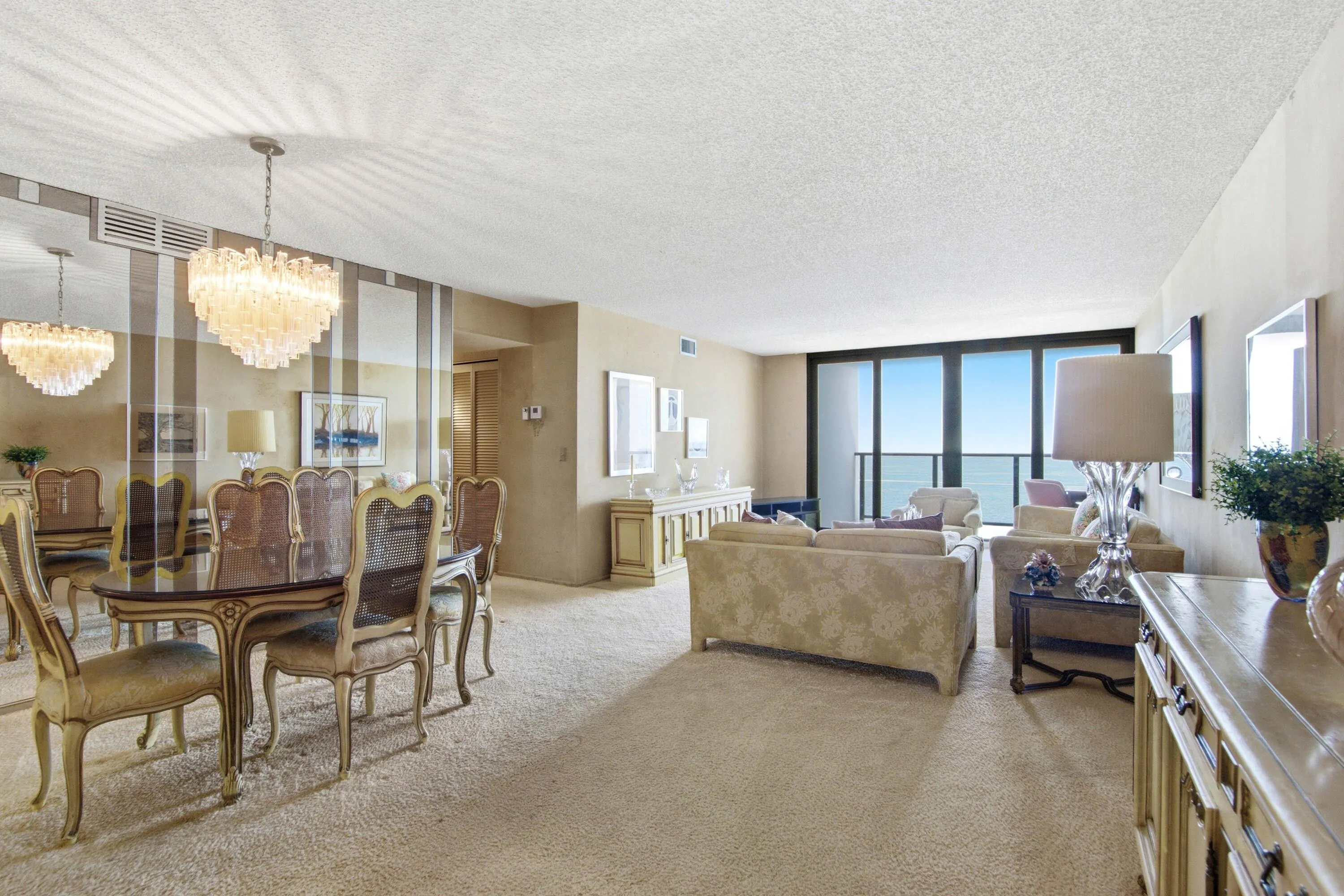 2302 S Ocean Dr_018