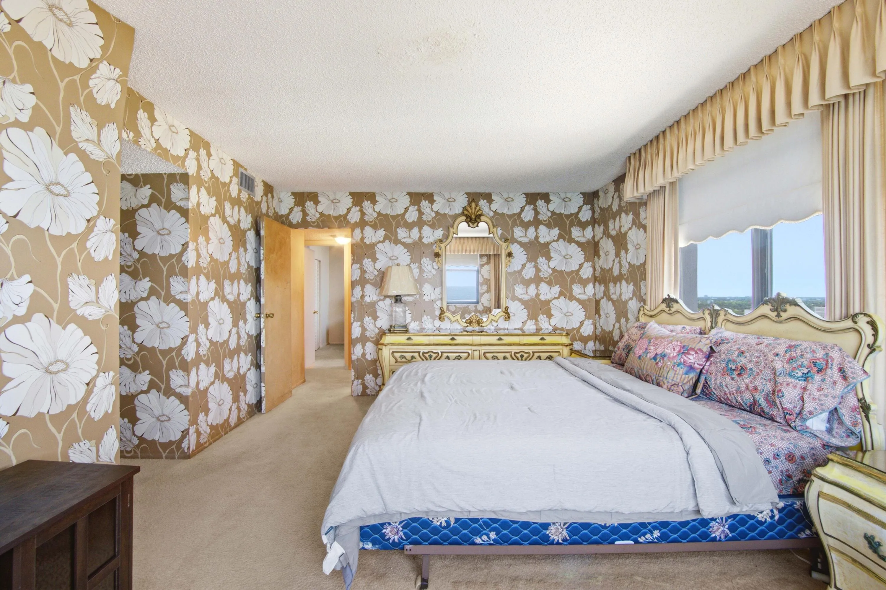 2302 S Ocean Dr_012