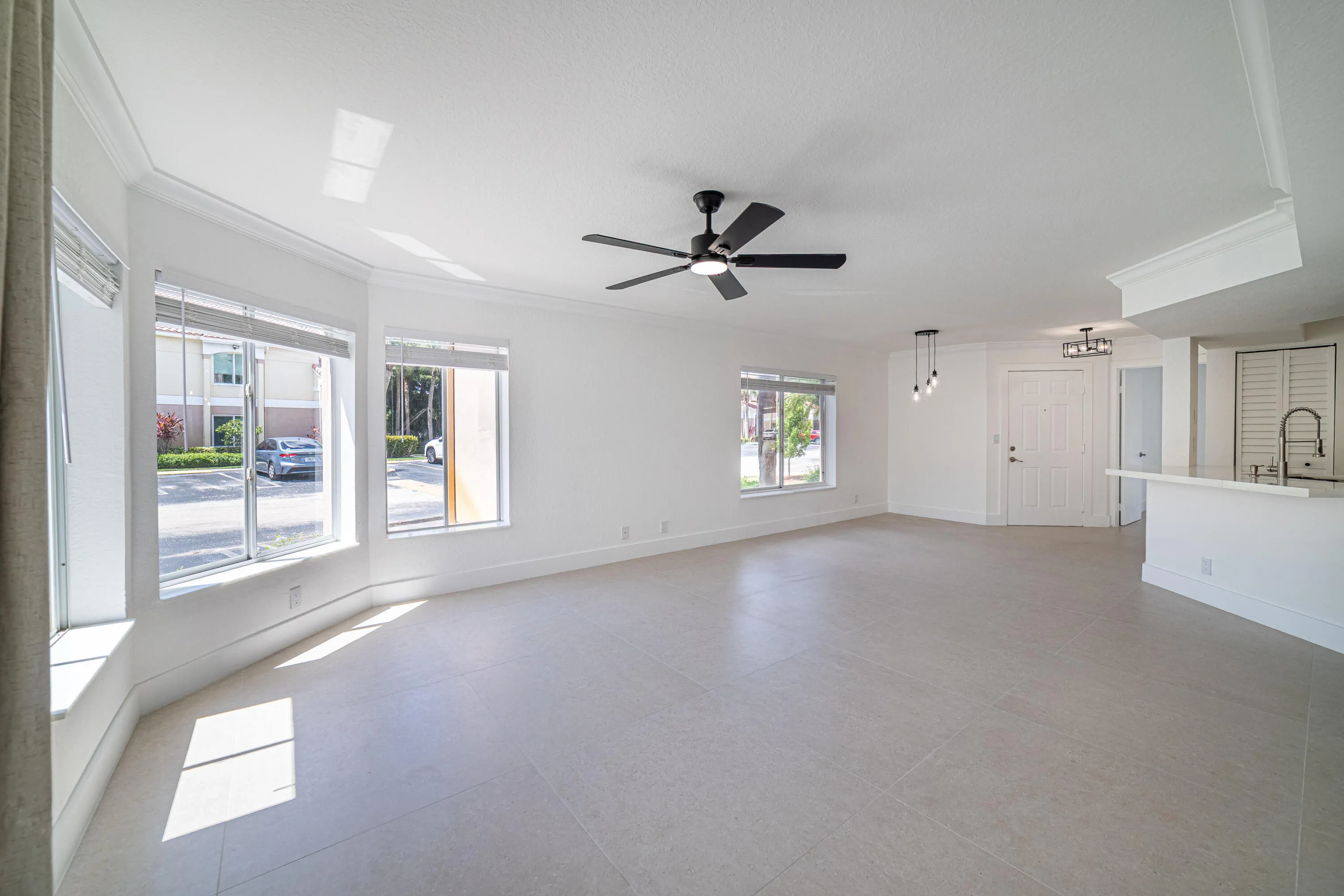 Livingroom-B