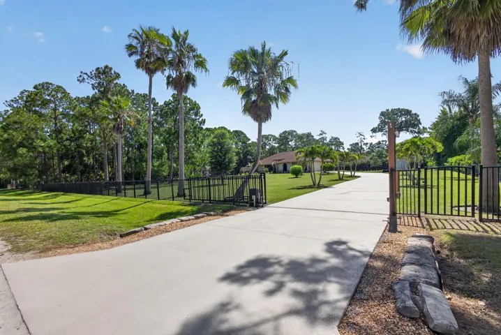 1-web-or-mls-5D1A8567