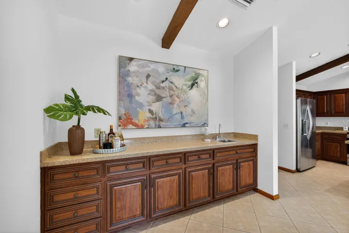 Wet bar