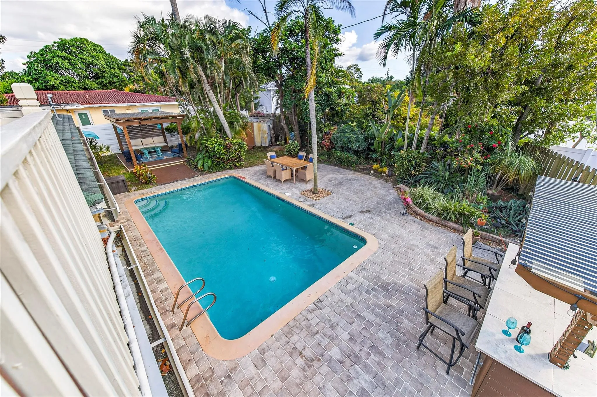 Photo 35