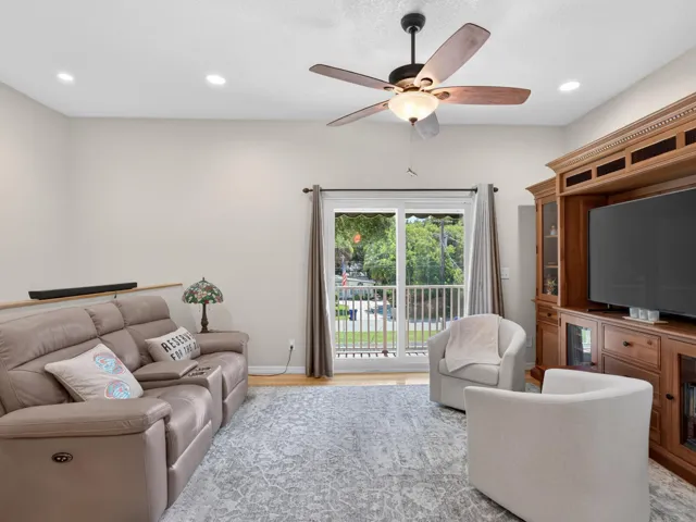 9435 Frangipani Dr-6