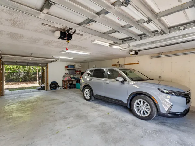 9435 Frangipani Dr-33