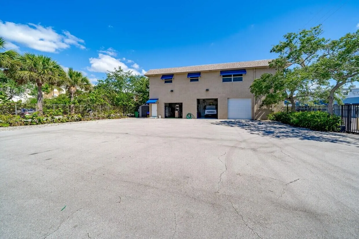 Property photo 32