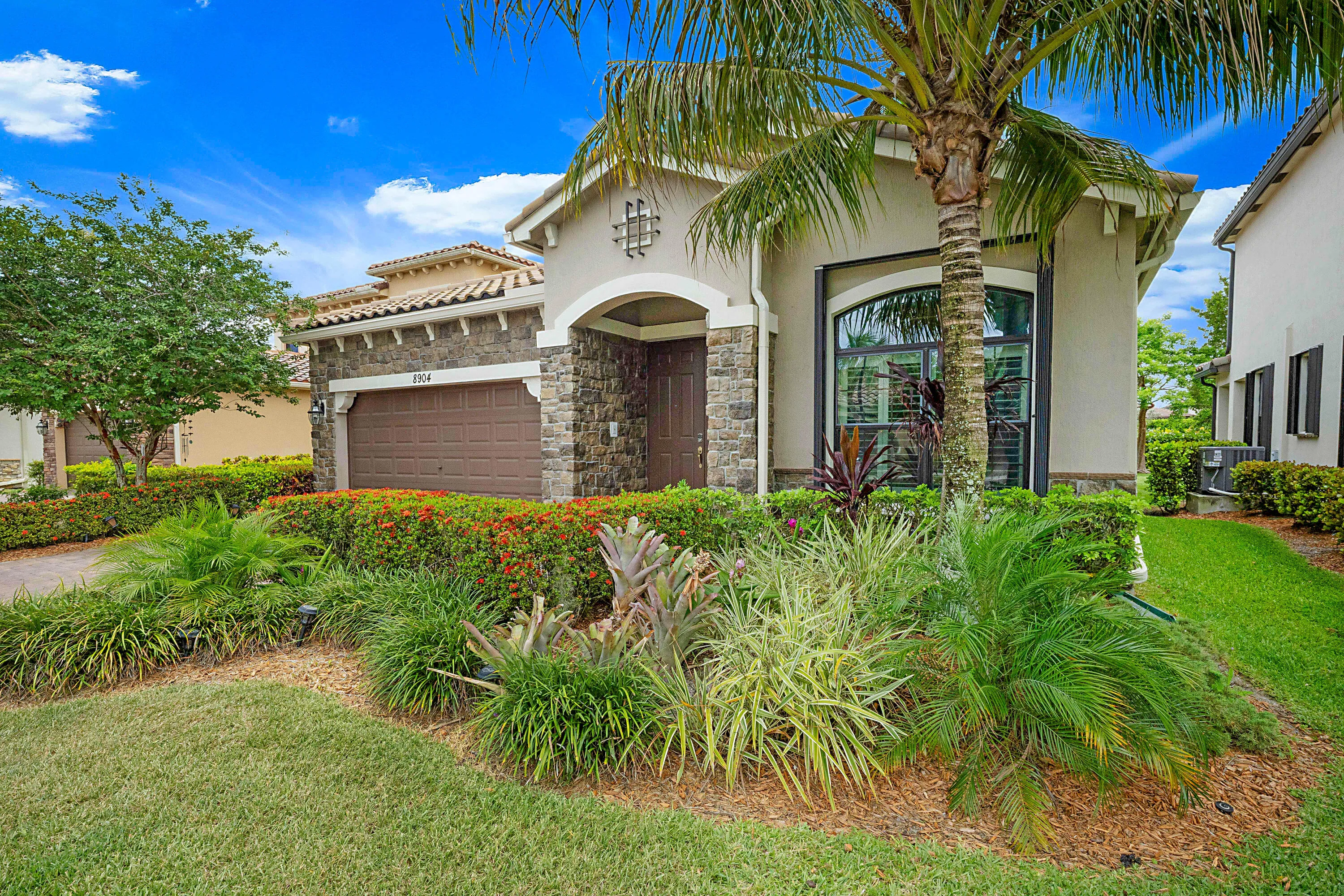 8904 Sea Chase Drive -41