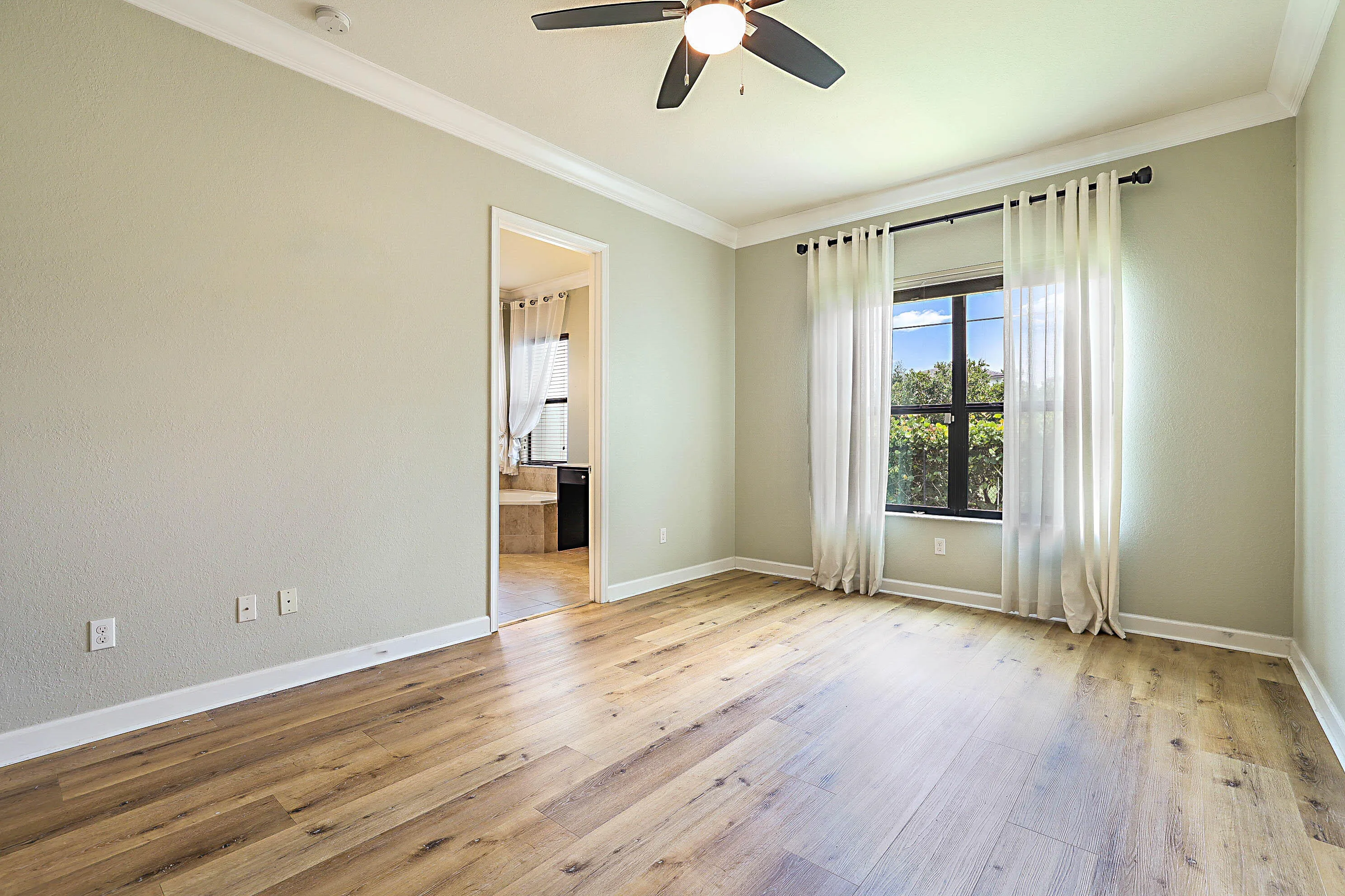 8904 Sea Chase Drive -23