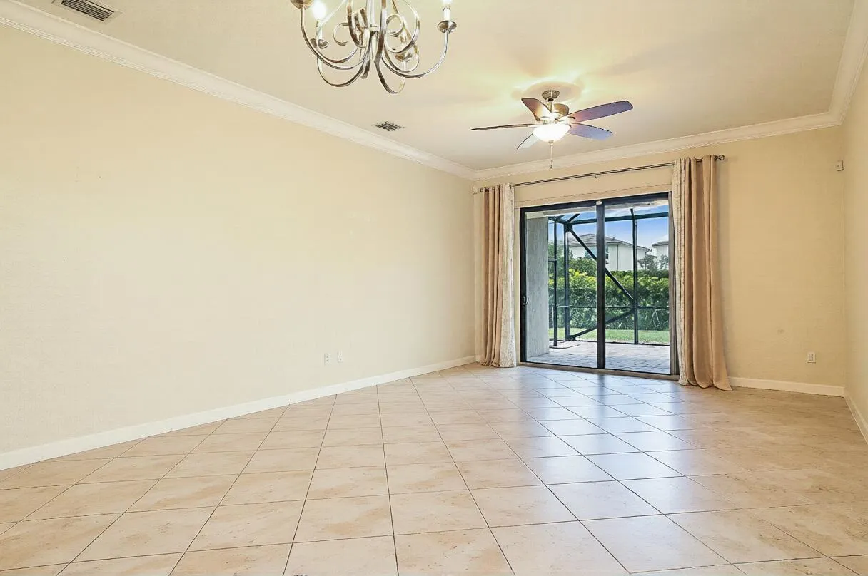family room 2