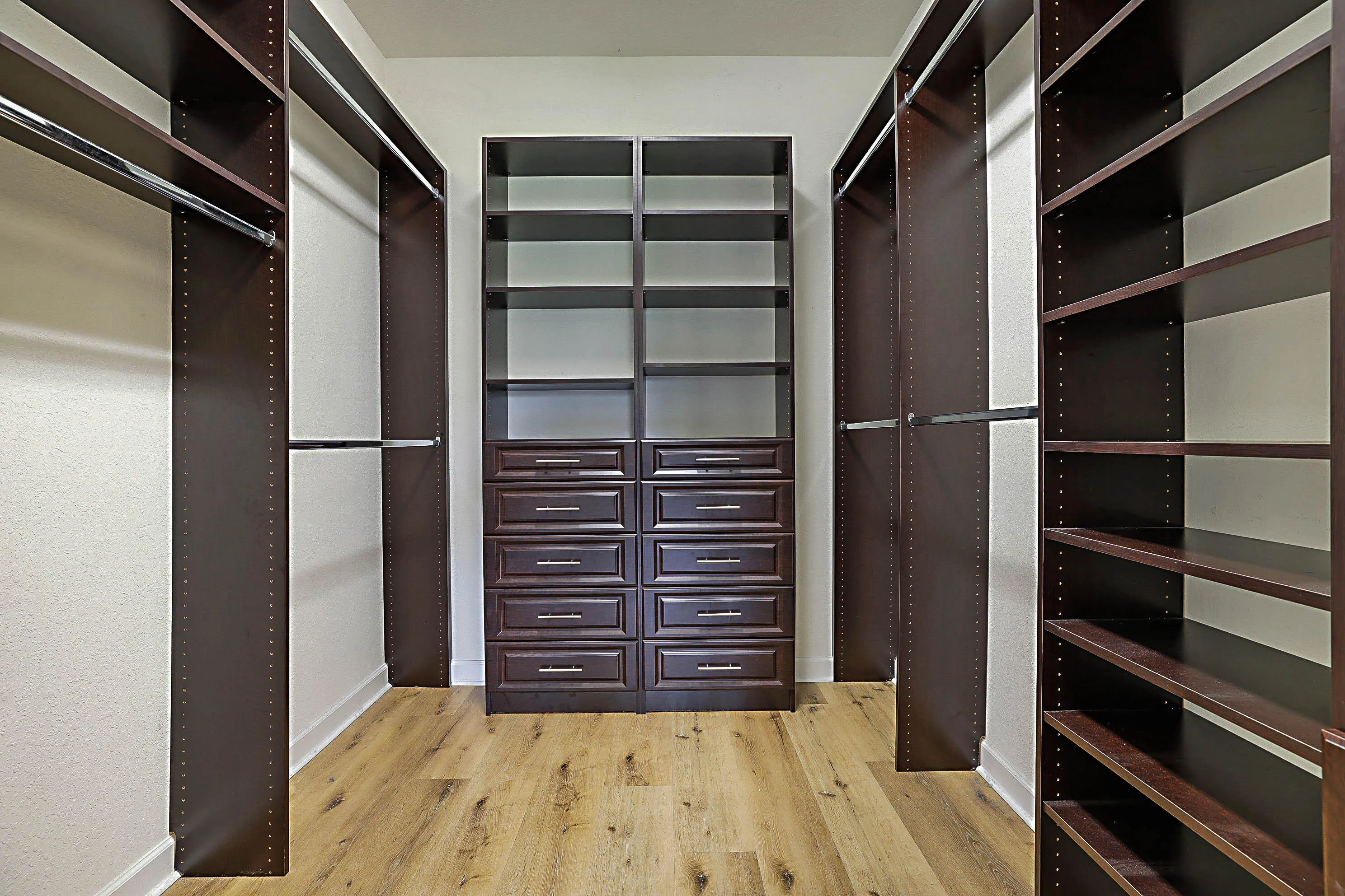8904 Sea Chase Drive -25