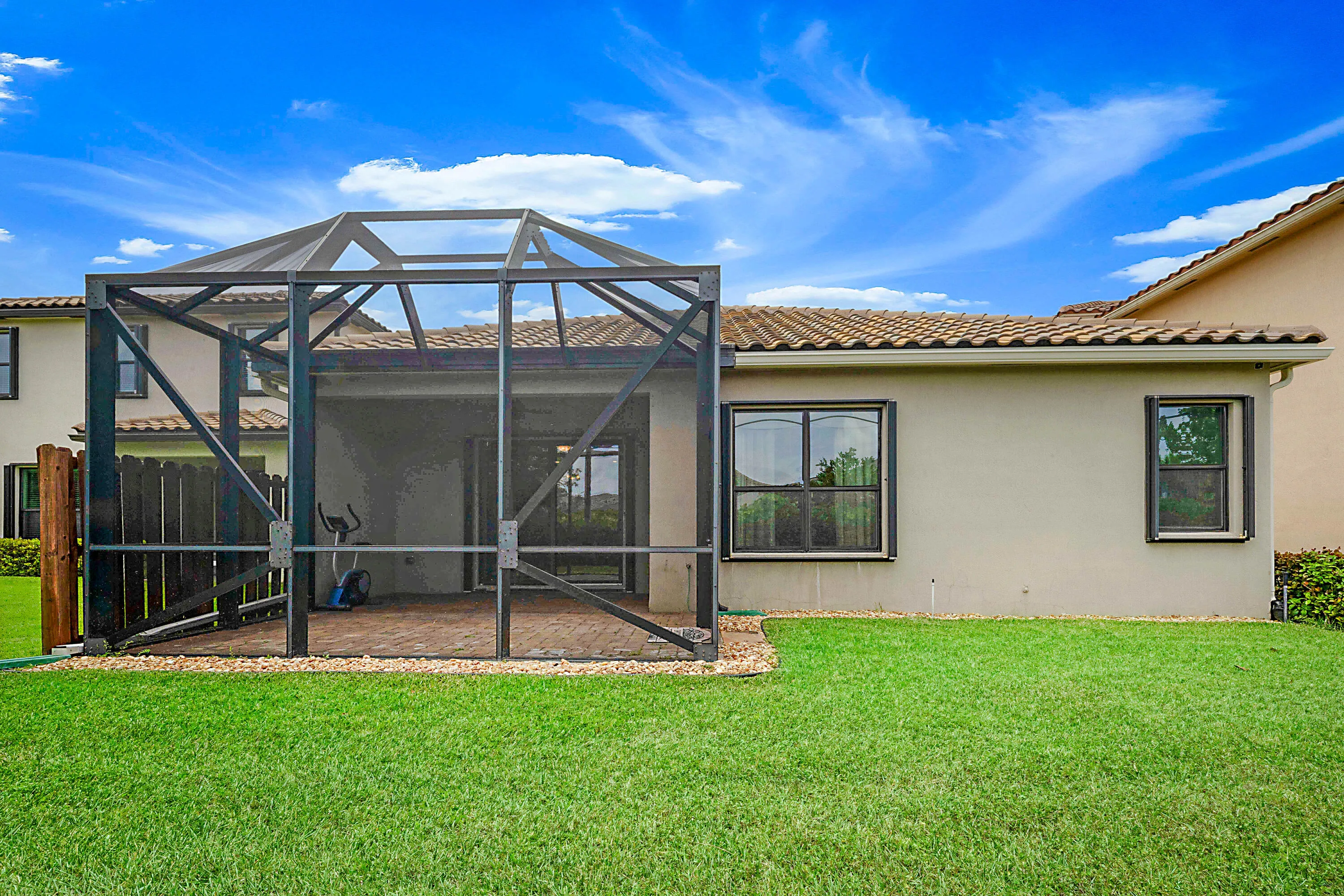 8904 Sea Chase Drive -40