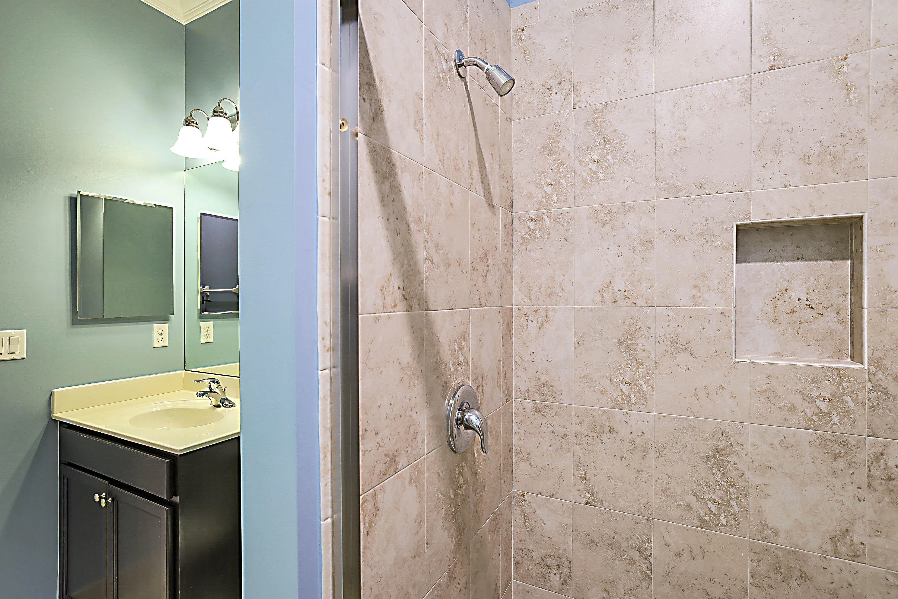 8904 Sea Chase Drive -32
