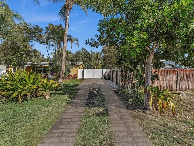 This shot is meant to show how long this driveway is