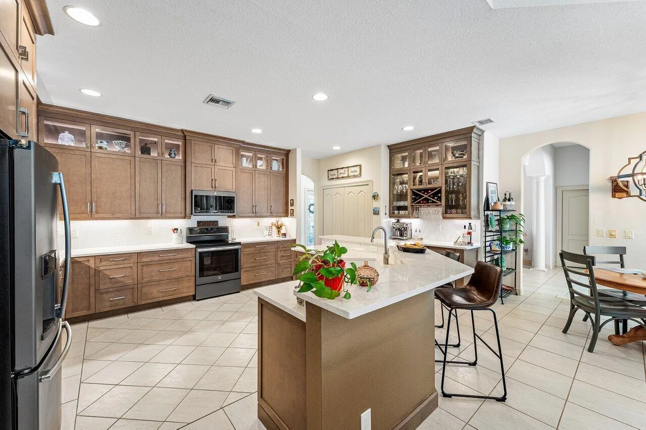 011-15730GlenWillowLane-Wellington-FL-33