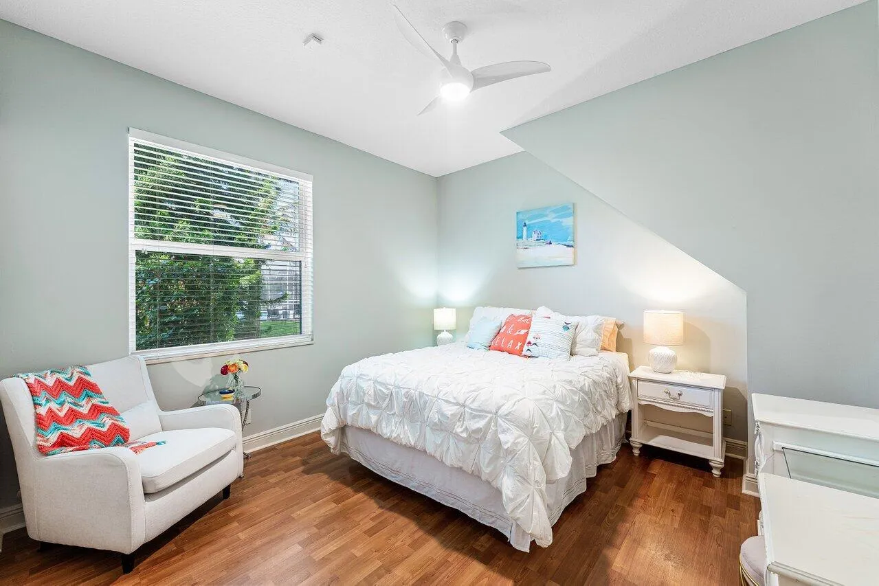 033-15730GlenWillowLane-Wellington-FL-33