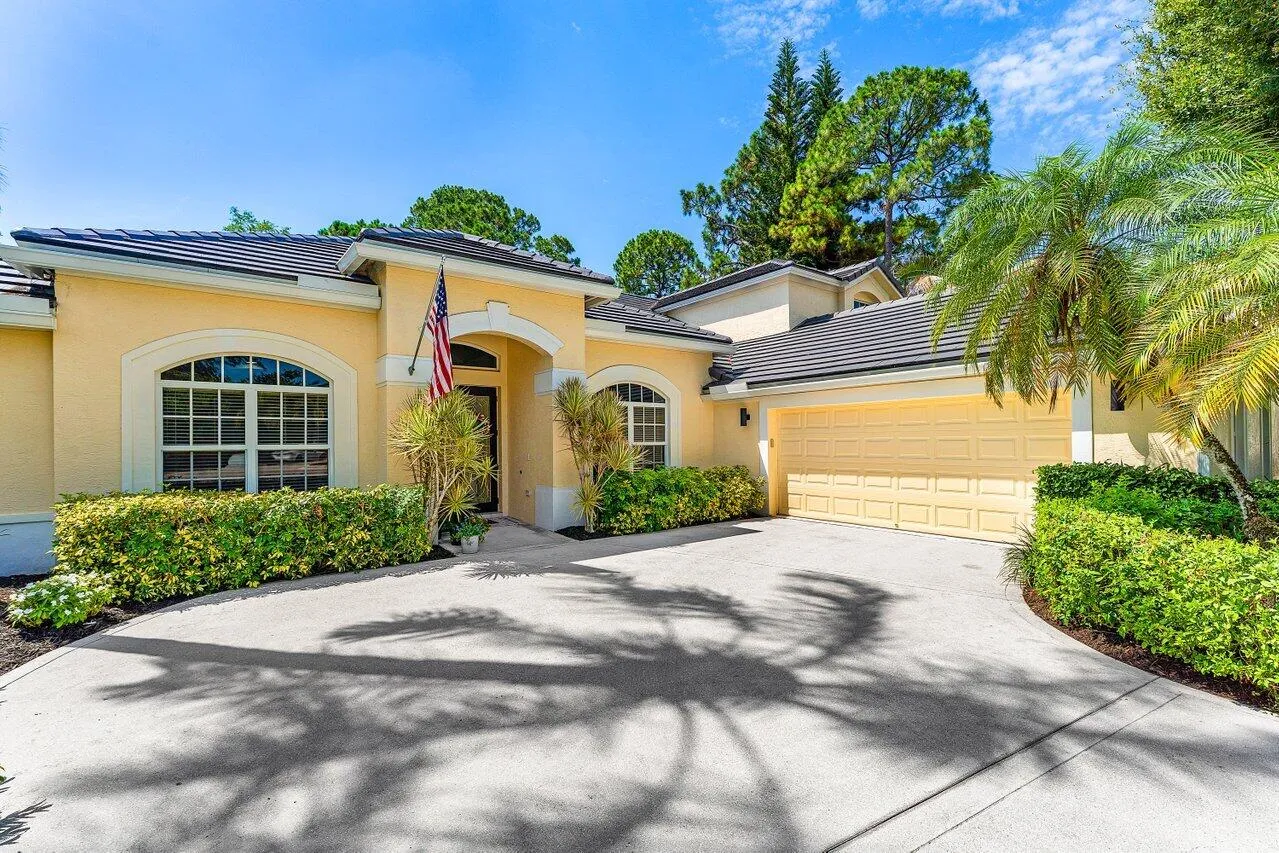 003-15730GlenWillowLane-Wellington-FL-33