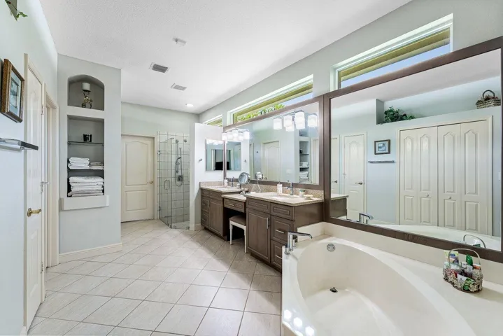 030-15730GlenWillowLane-Wellington-FL-33