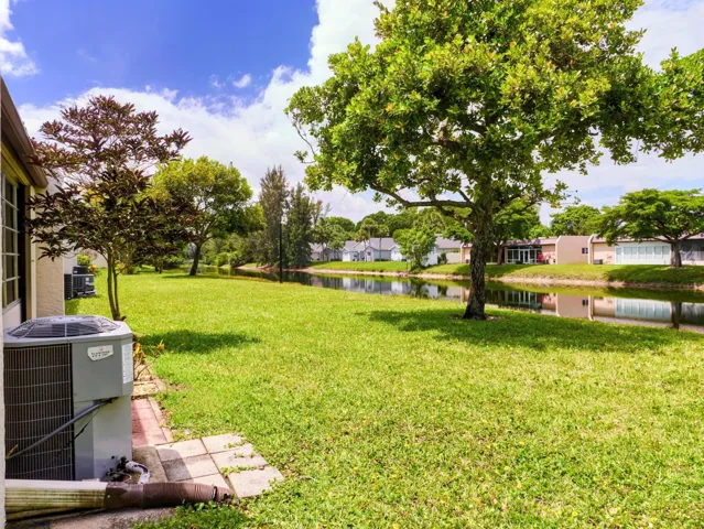 175 Lake Susan Lane West Palm Beach FL