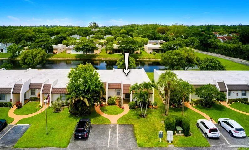 175 Lake Susan Lane West Palm Beach FL