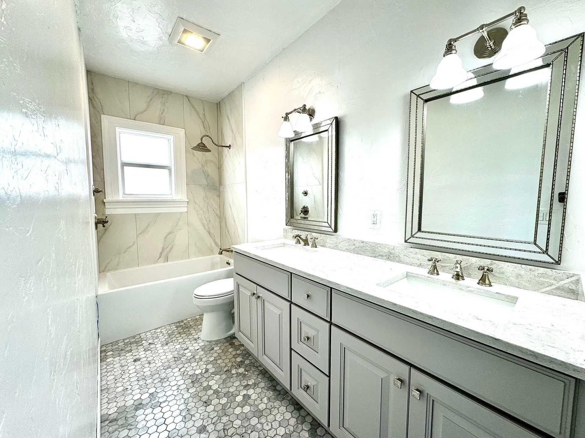 Primary bath