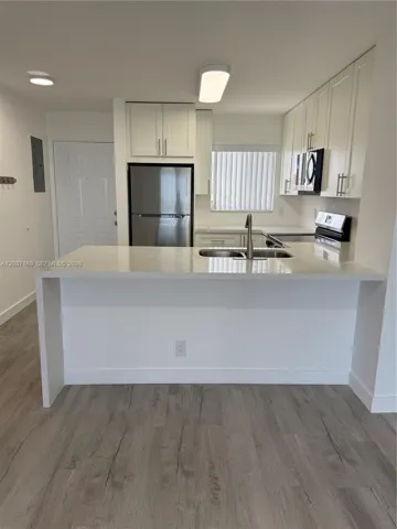 Kitchen / Dinning Room Area
