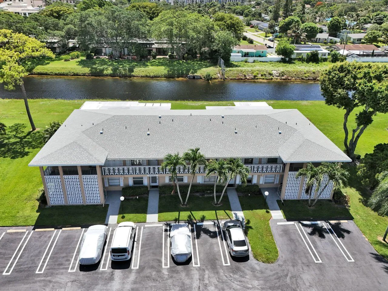 DELRAY BEACH CONDO