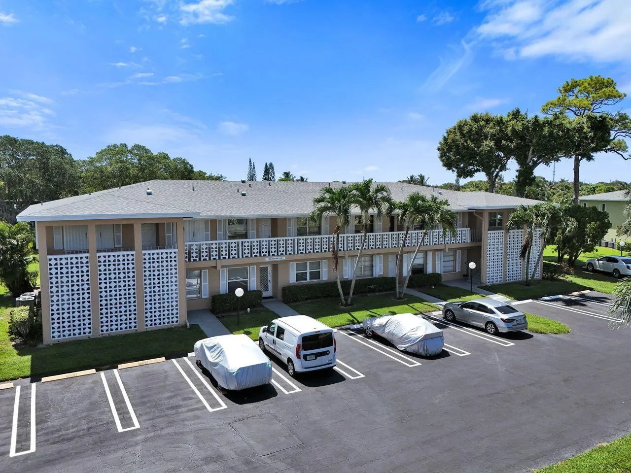 DELRAY BEACH CONDO