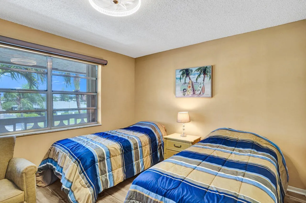 DELRAY BEACH CONDO