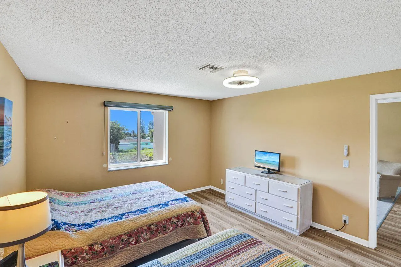 DELRAY BEACH CONDO