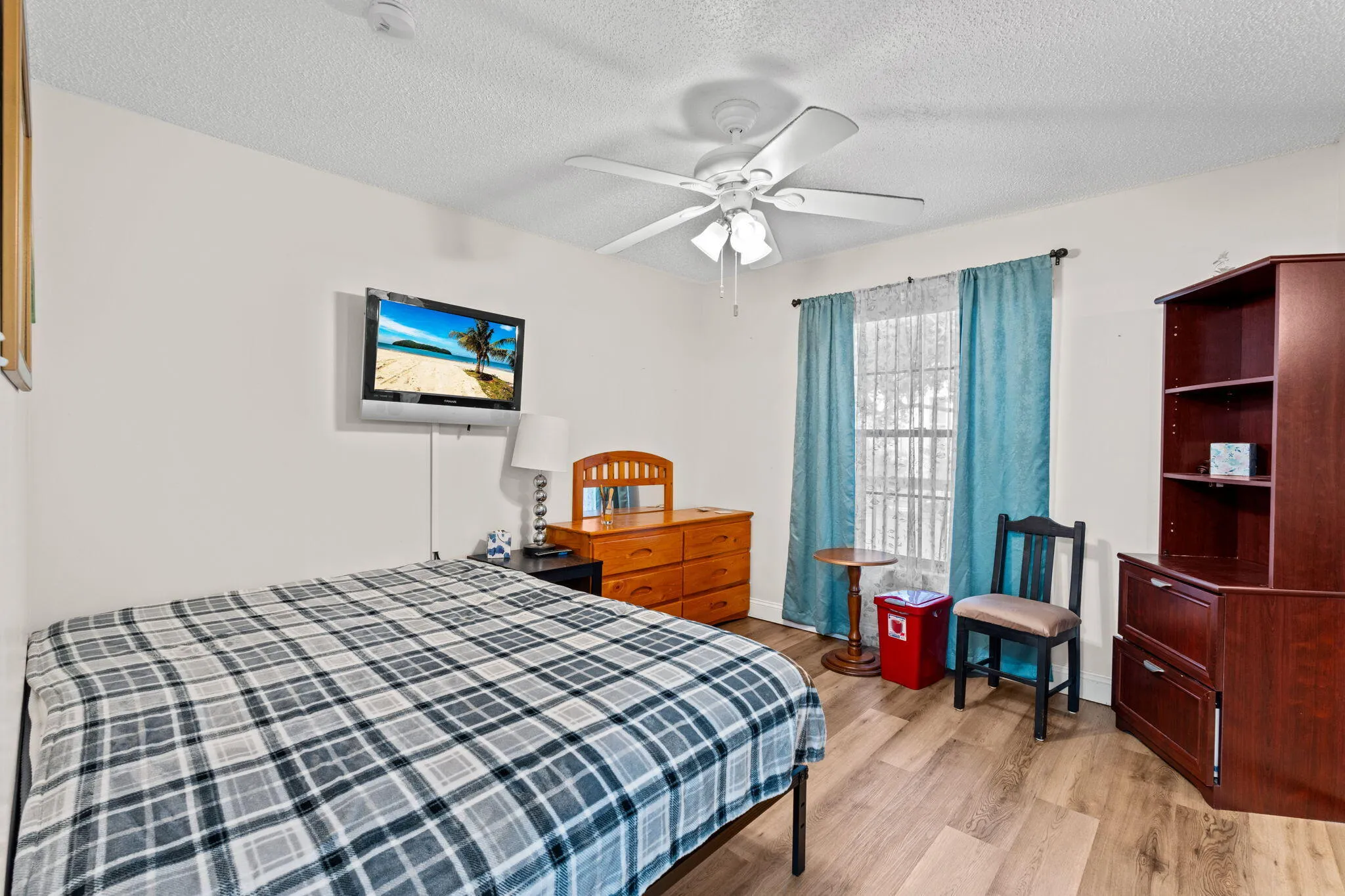 18-web-or-mls-A7406864