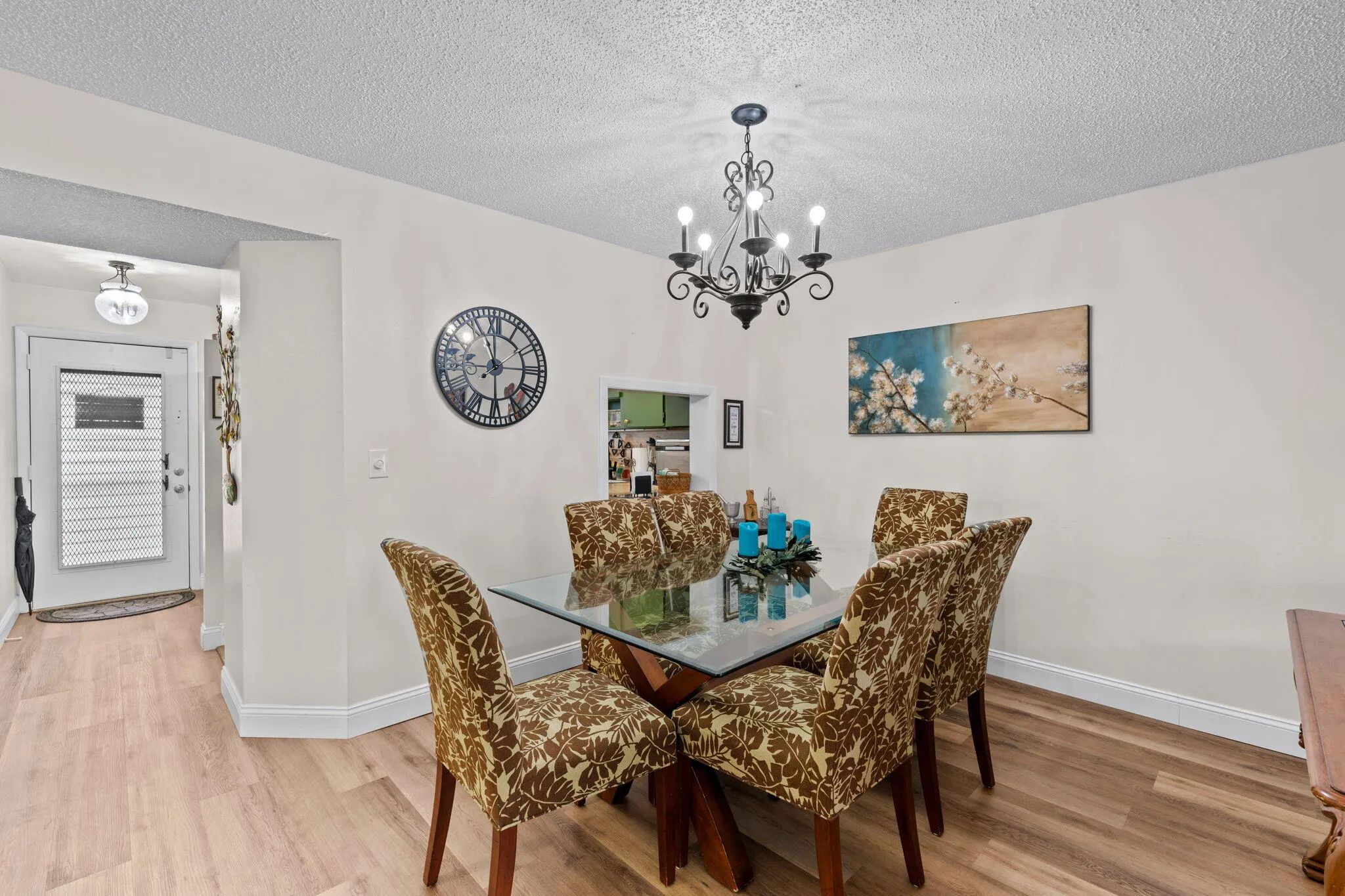 3-web-or-mls-A7406843