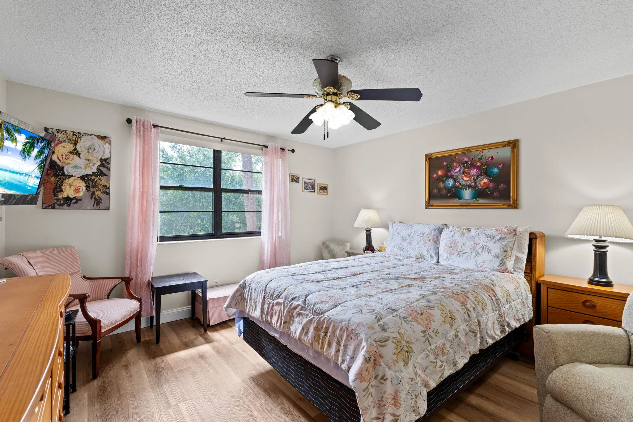 15-web-or-mls-A7406885