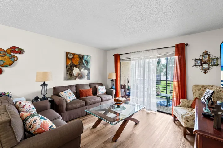 10-web-or-mls-A7406813