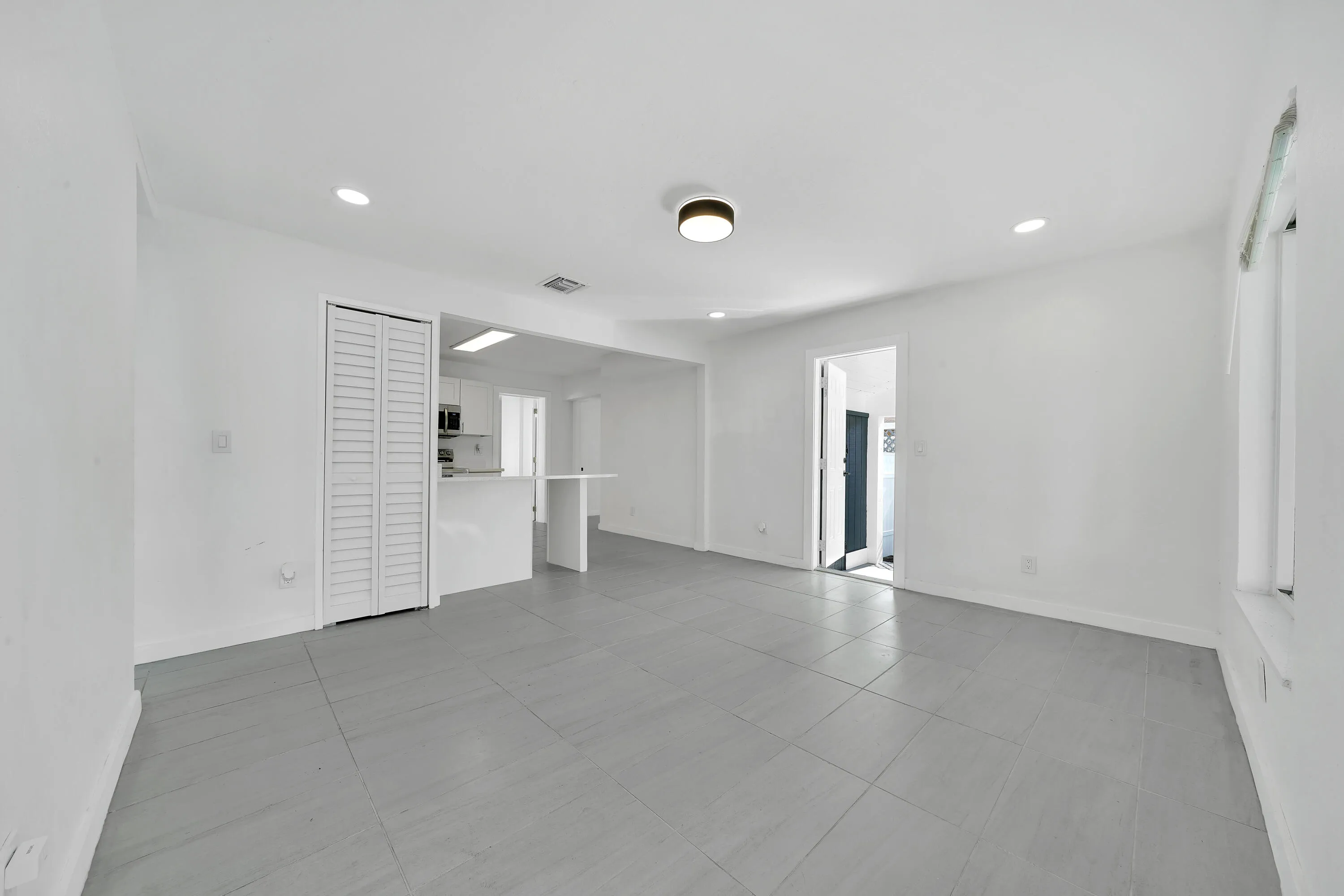 3 Entrance View