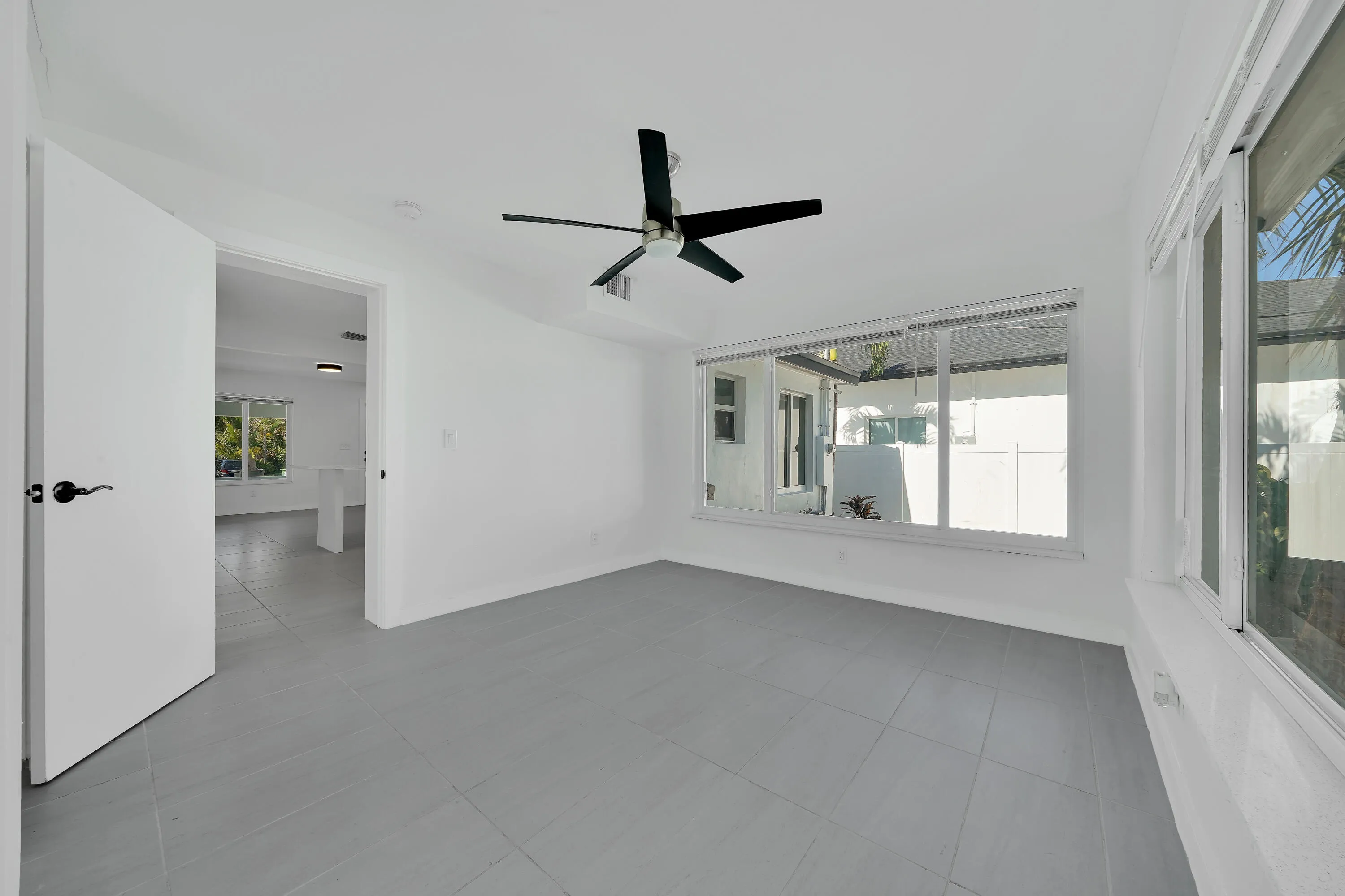 11 Master Bedroom (3)