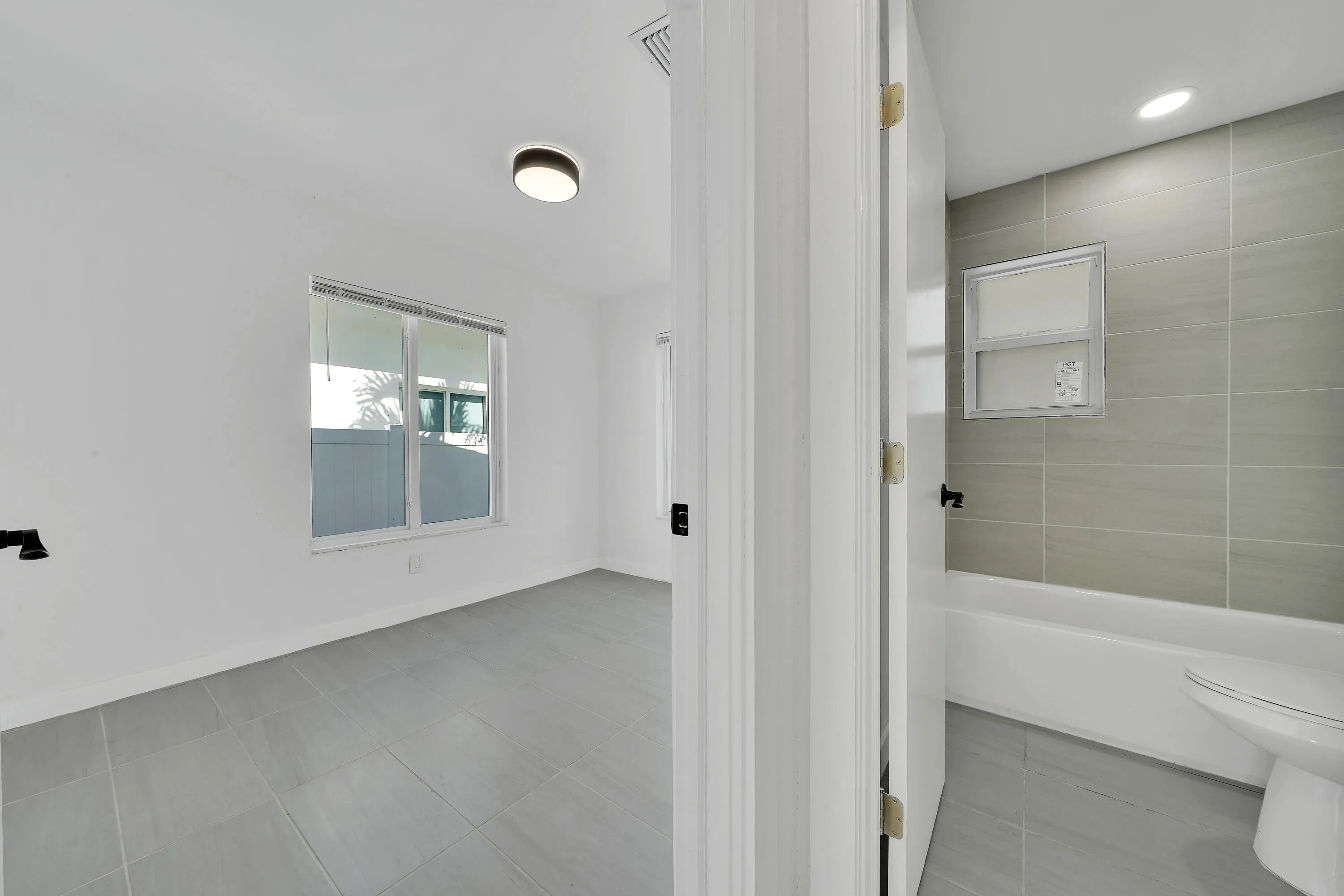 9 Guest Bathroom