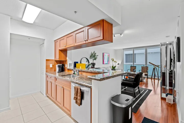16-web-or-mls-A7402319