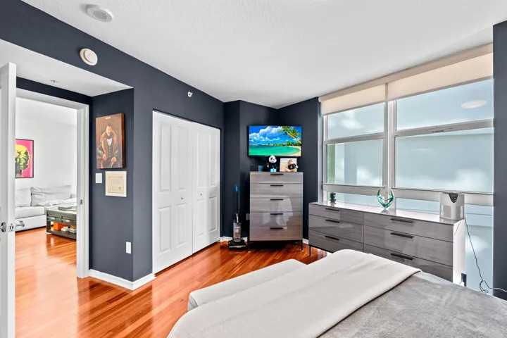 4-web-or-mls-A7402280