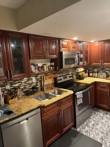 Kitchen 3