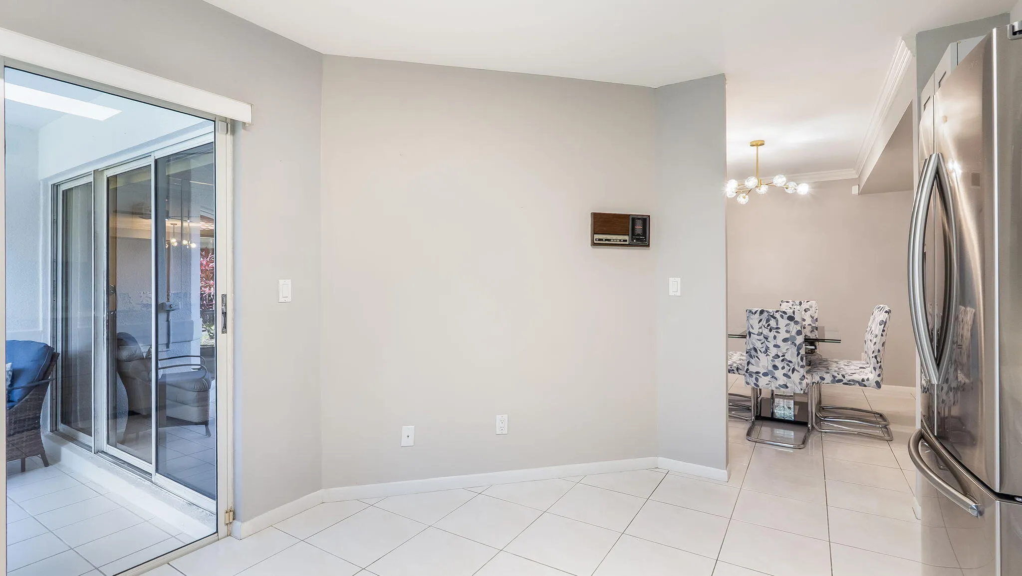 Spacious Kitchen with room for Breakfast bar or table.