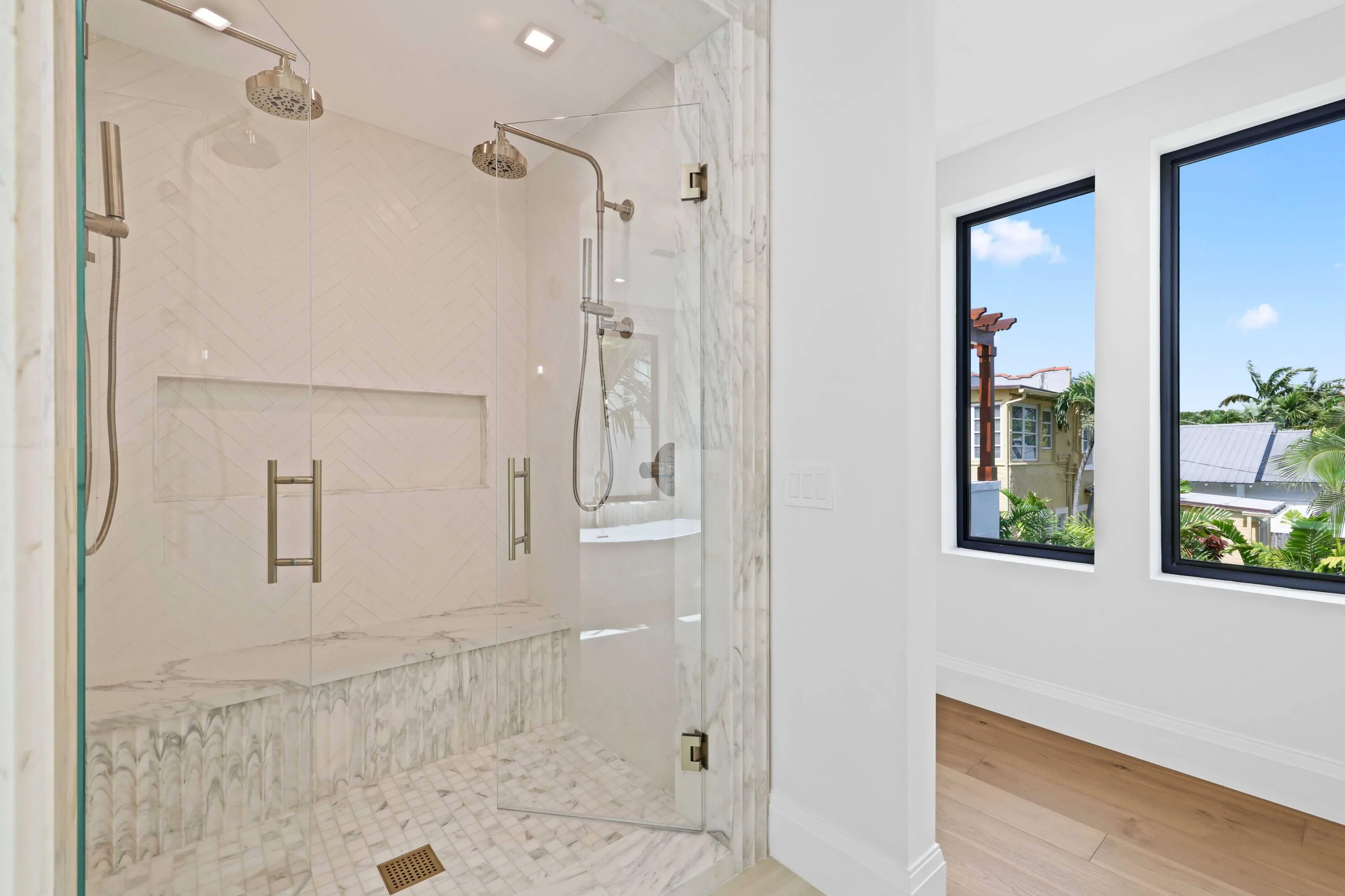 Primary Bathroom 4