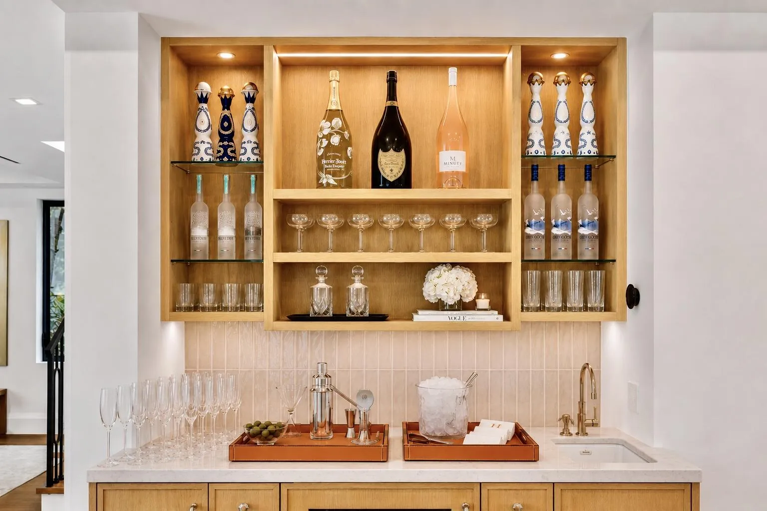 Wet Bar - Virtually Staged