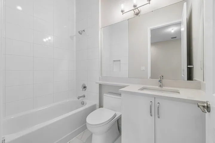 En Suite Bath
