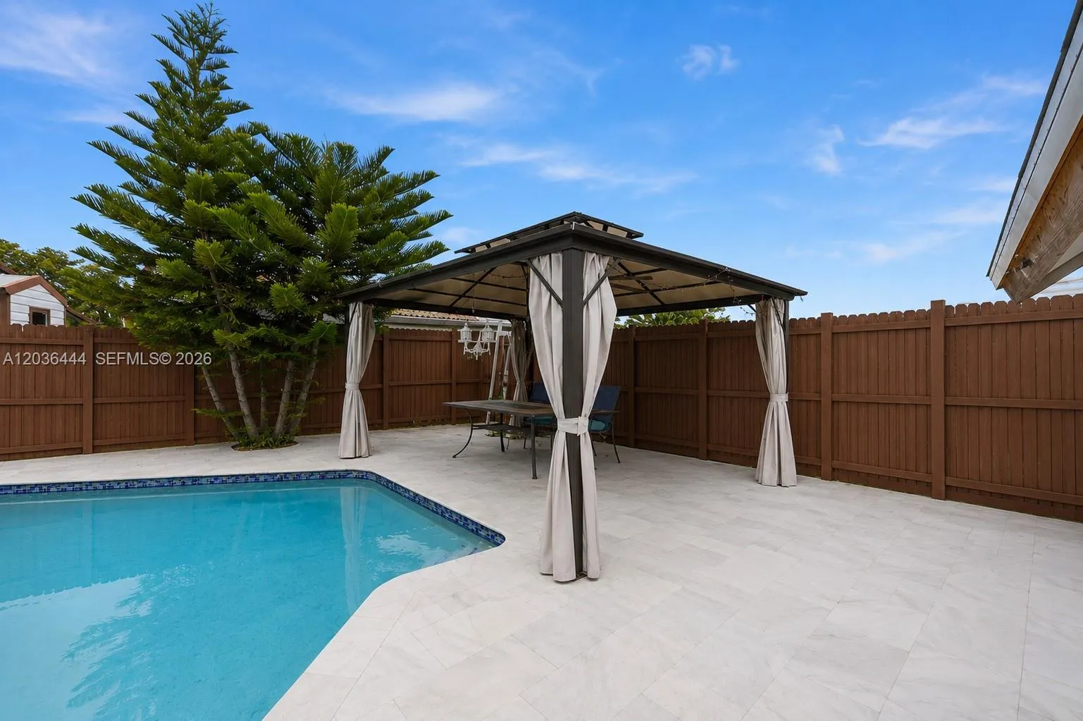 Property photo 31