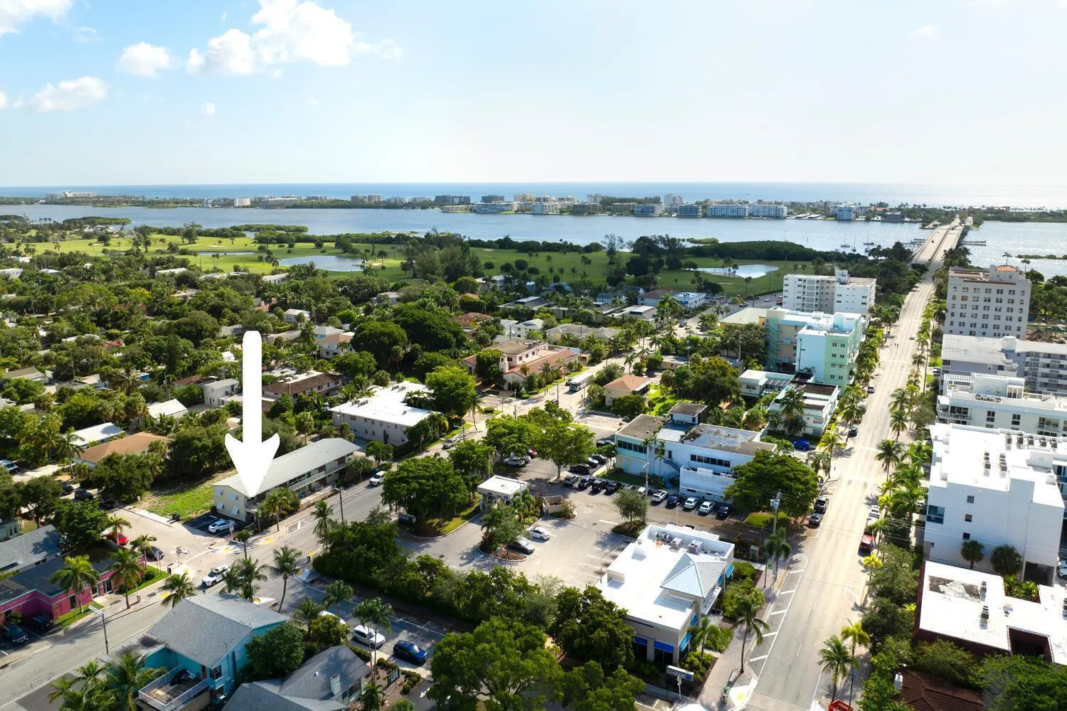 220 Lucerne Ave Unit 1 Lake-large-001-0
