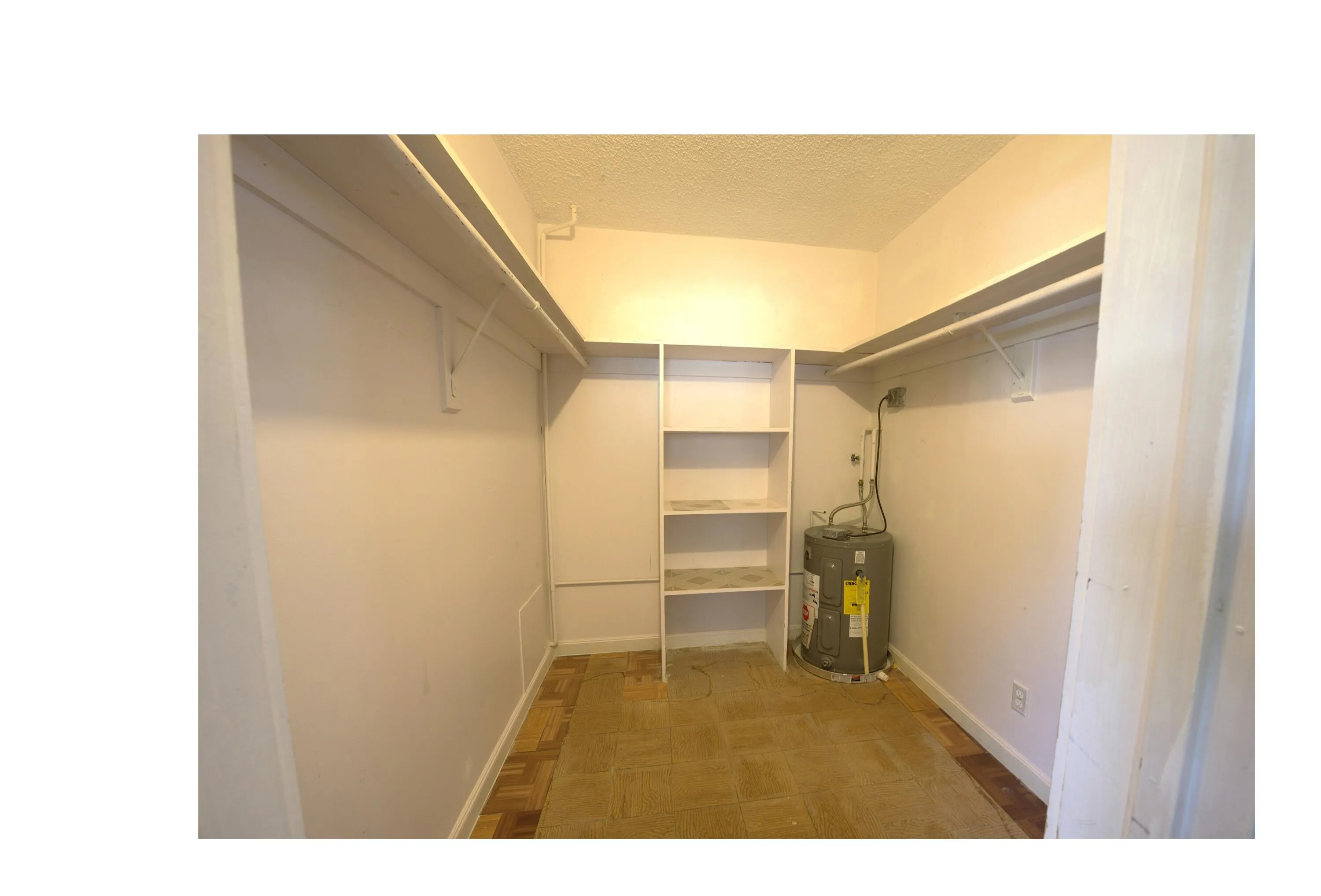 Walk-in closet